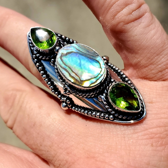 New Abalone Shell & Peridot 925 Silver Statement Ring. - Picture 10 of 16